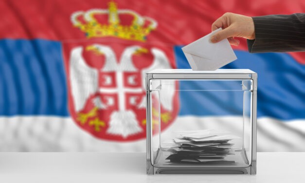 „A fékek nem működnek, a szerb hatalom eltorzította és leforgácsolta a demokráciát”