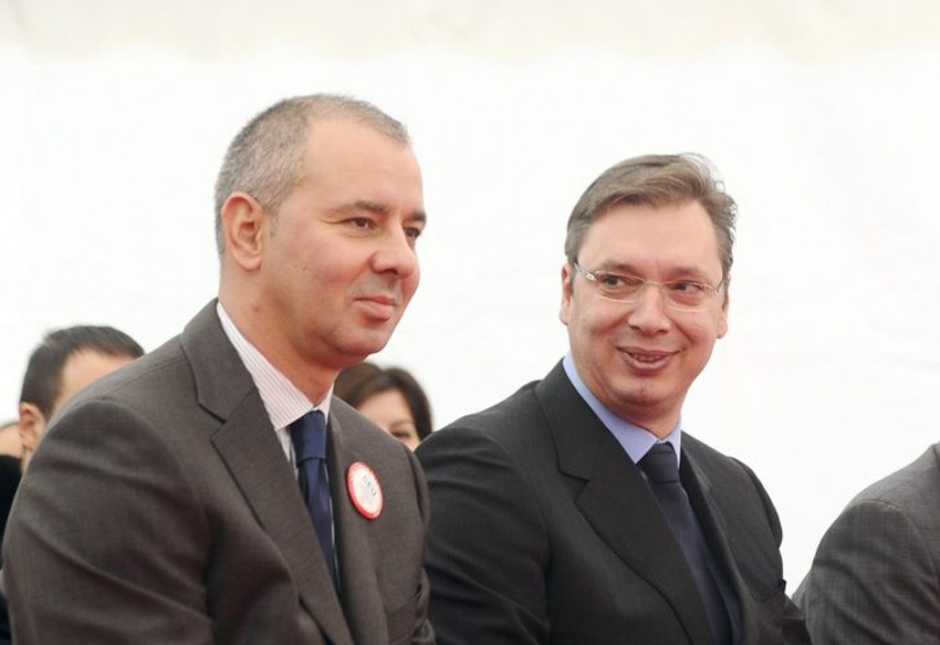 Aleksandar Vučićot barátja, a balesetet okozó luxusautót vezető Nikola Petrović is támogatta