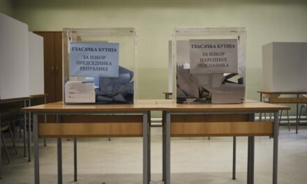 Belgrádban még nem nyert a Szerb Haladó Párt