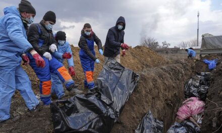 Már több mint 900 civil holttestét találták meg az oroszok által feladott területeken