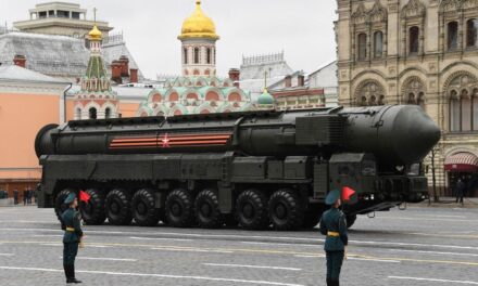Gyakorlatoznak az orosz nukleáris erők