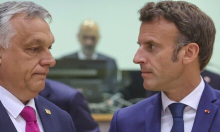 <span class="entry-title-primary">Döntött az Európai Unió, kiiktatják az orosz olajimport hatvan százalékát</span> <span class="entry-subtitle">Orbán Viktor nem emelt vétót, mivel a magyar követelések teljesültek</span>