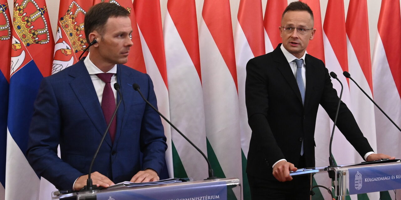 Szijjártó: Szerbia lehetőséget kap a magyar földgáztárolók használatára