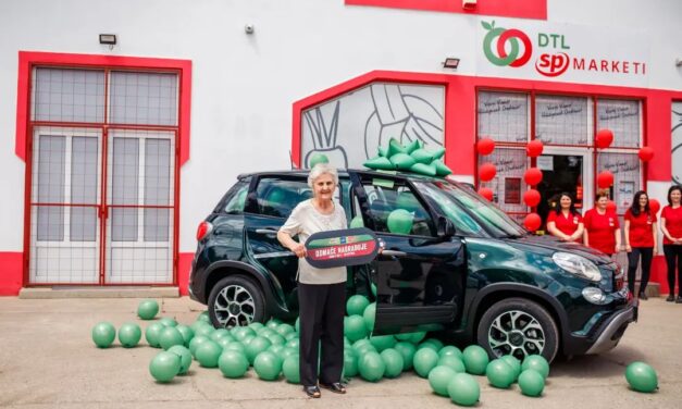 Az oromi Anna tanító néni nyerte a Fiat 500L gépkocsit