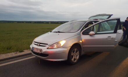Szerb rendszámú autóval fuvarozott Magyarországon egy montenegrói embercsempész