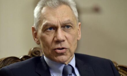 Bocan-Harcsenko: Moszkva nem avatkozik Szerbia belügyeibe