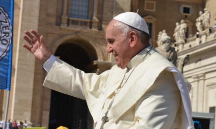 Ferenc pápa ünnepi misén mondta el húsvéti üzenetét