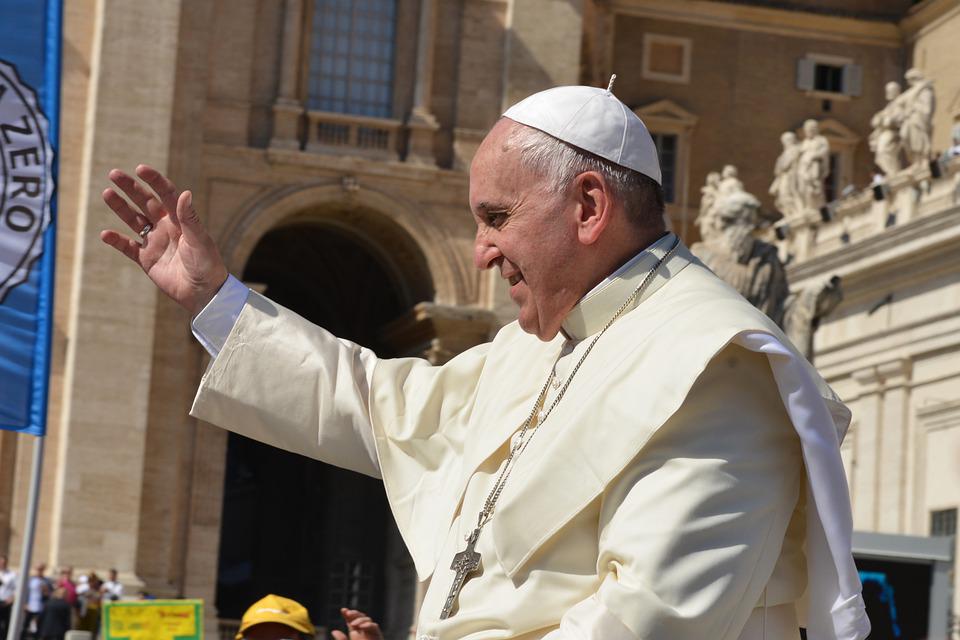 Pénteken kezdődik Ferenc pápa magyarországi látogatása
