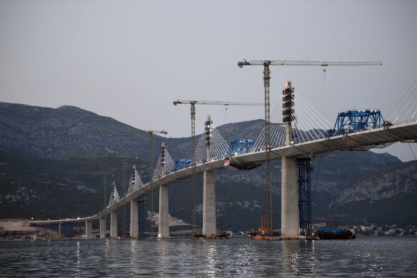 Megnyílik a Horvátországot Horvátországgal összekötő híd