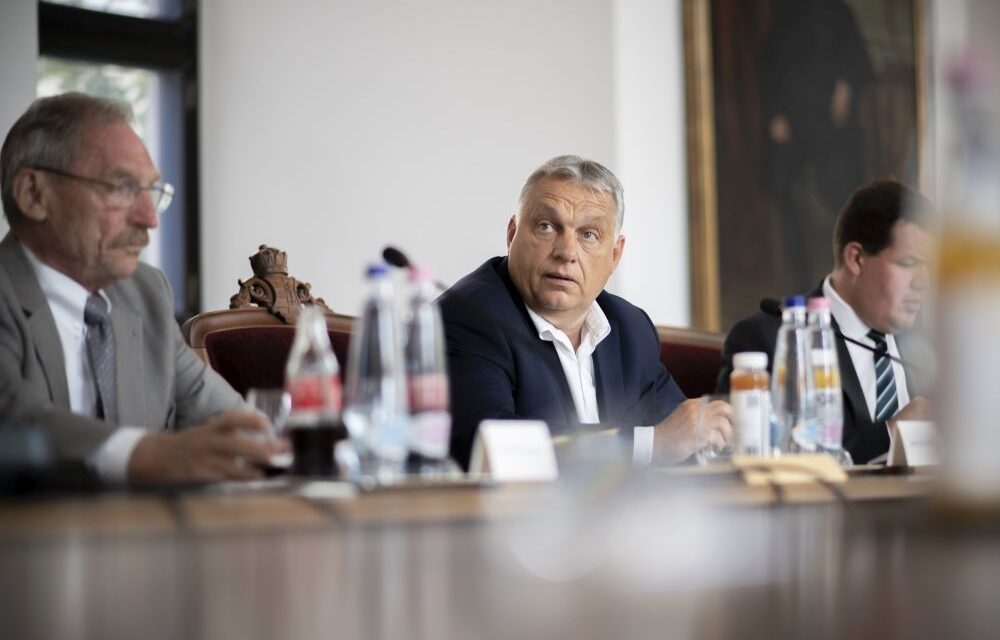 Rakéták csapódtak be Lengyelországban, Orbán Viktor összehívta a Védelmi Tanácsot