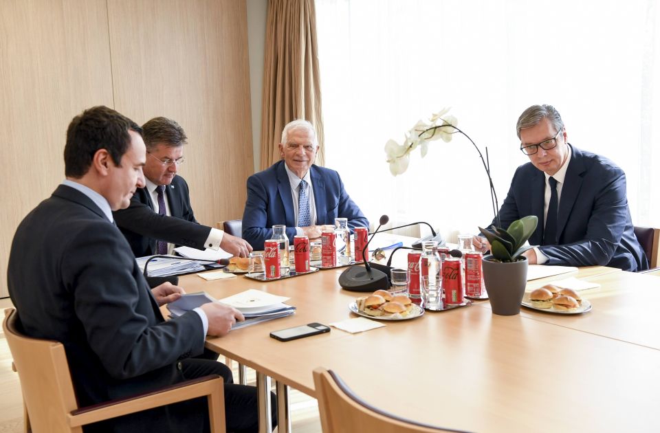 Vučić és Kurti hétfőn várhatóan ismét tárgyalóasztalhoz ül