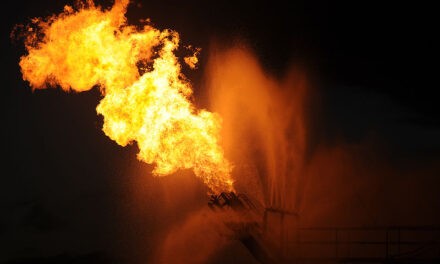 Fáklyázással szabadul meg a Gazprom a fölösleges gáztól