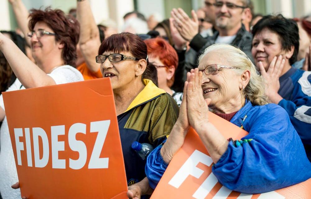 Négyszer annyi Fidesz-szavazó gondolja, hogy Ukrajna felelős a háborúért, mint ahány azt, hogy Oroszország