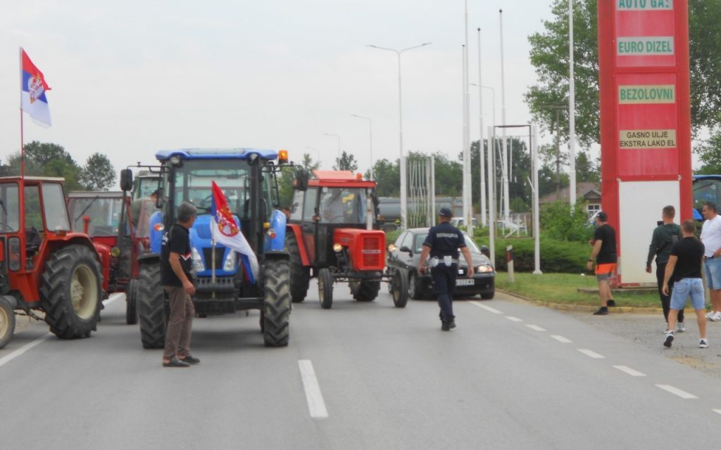 Csütörtökön Belgrádba mennek az Újvidéken tiltakozó gazdák