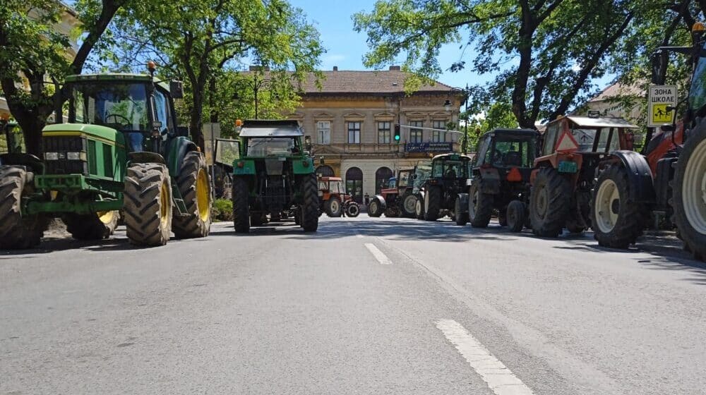 A Strossmayer utca blokádja után, traktoros tiltakozó felvonulás várható Szabadkán