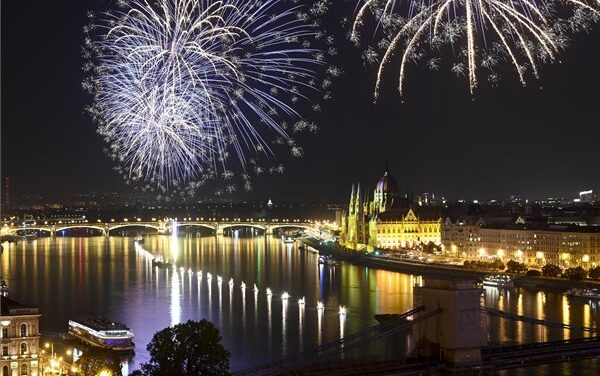 Idén sem maradhat el a tűzijáték Budapesten