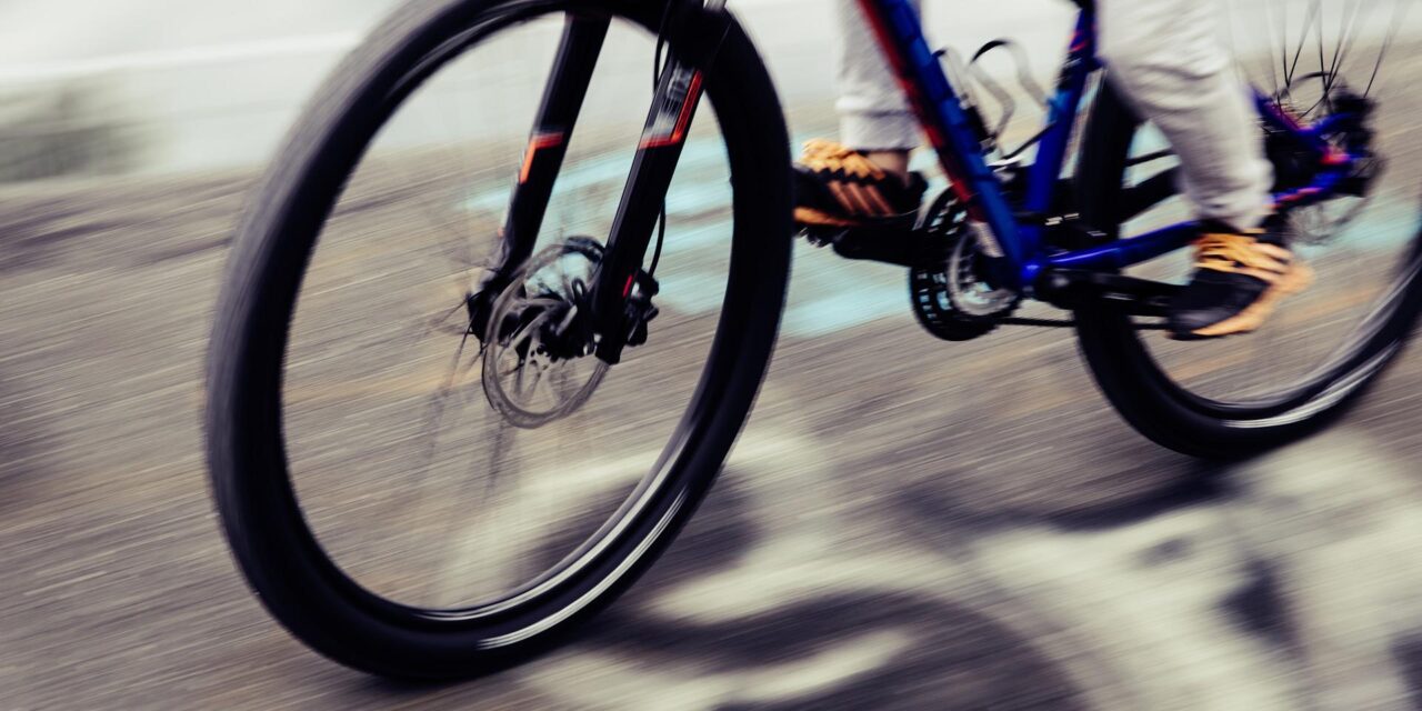 Alkohol és drog hatása alatt kerékpározott egy férfi Szabadkán, a rendőrök elvették a biciklijét