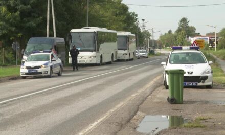 Két busznyi migránst vittek el Palicsról
