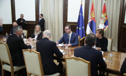 Vučić: Szerbia független, szuverén államként továbbra is Európába tart