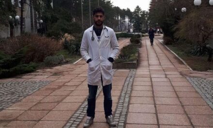17 évesen Gázából menekült, Újvidéken fejezte be az orvostudományi egyetemet