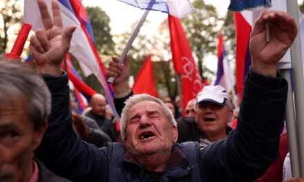 A szavazatszámlálás megismétlése ellen tüntettek Banja Lukában