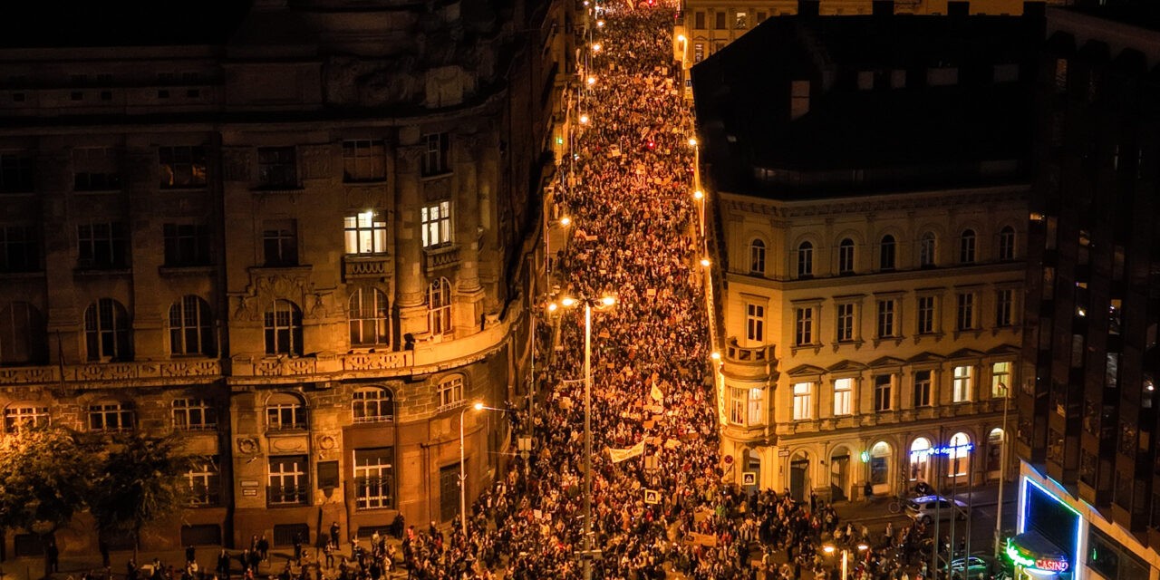Magyarországon a hatalom már annyira fél, hogy a diákokat is vegzálja