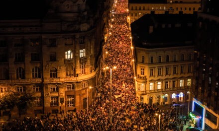 Magyarországon a hatalom már annyira fél, hogy a diákokat is vegzálja