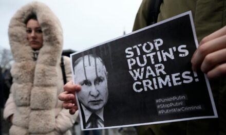 Oroszok tüntettek Belgrádban Putyin és a háború ellen (Fotók)