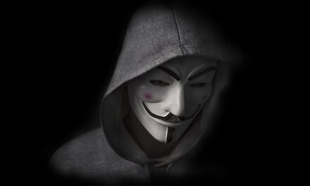 Vučićnak üzent a Twitteren az Anonymous csoport
