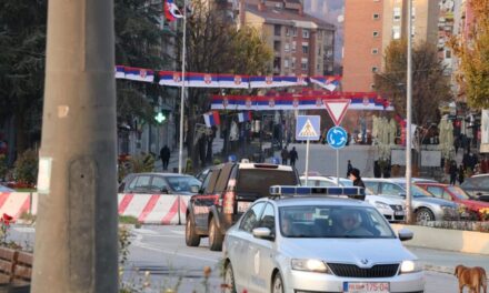 N1: Kivonultak a koszovói rendőrök Észak-Mitrovicából