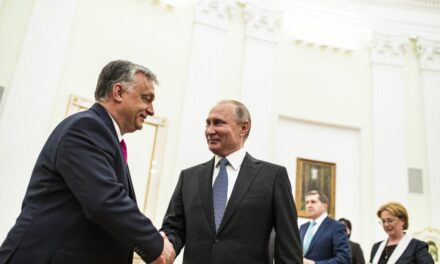 Orbán Viktor: Putyin számomra nem háborús bűnös