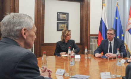 Vučić az orosz nagykövettel egyeztetett
