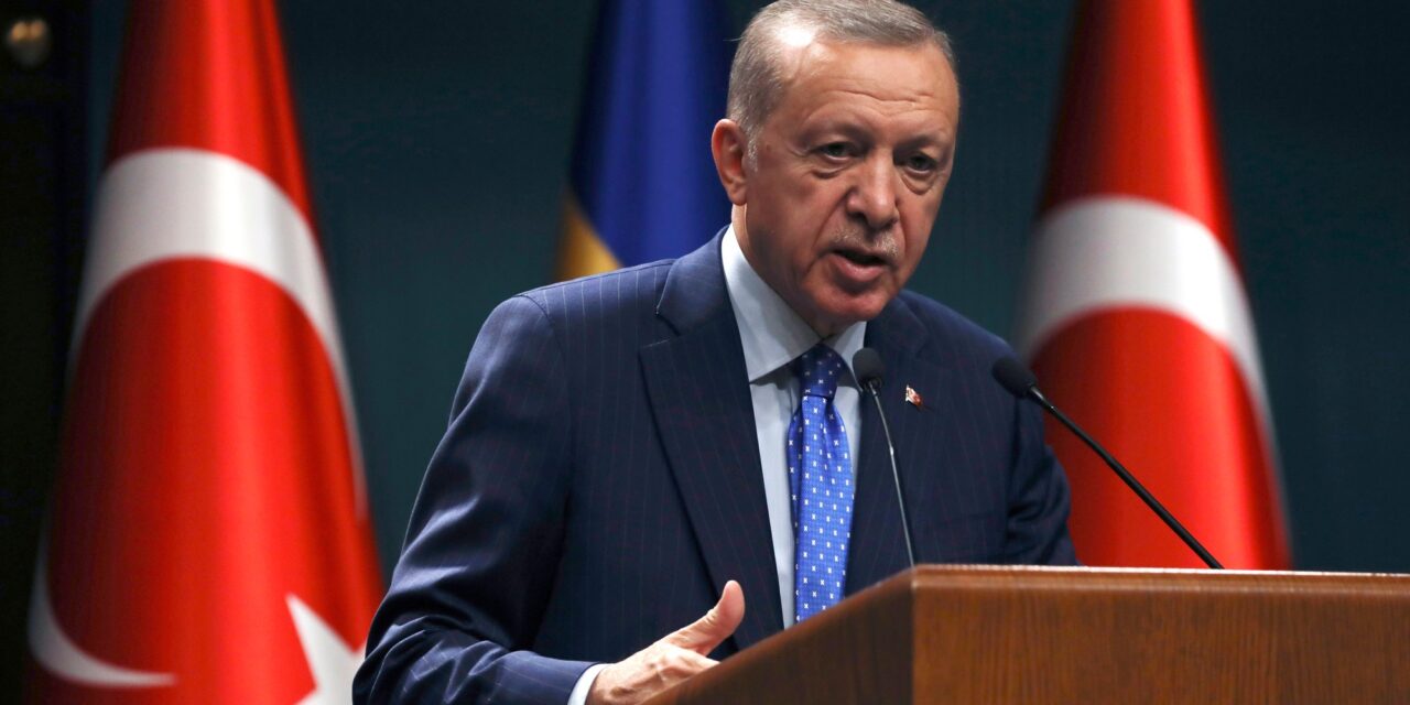 Recep Tayyip Erdogan bejelentette győzelmét