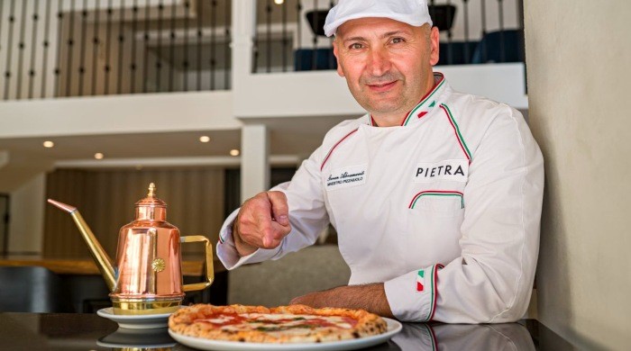 Egy szerb állampolgár süti a legjobb pizzát a világon