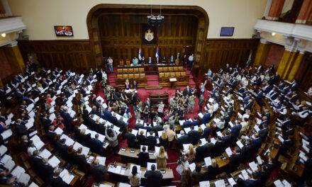 Odaítélték a mandátumokat, február 12-ig meg kell alakítani a parlamentet