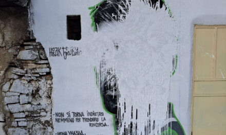 Koszovóban megrongálták a Đokovićról készült falfestményt