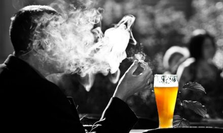 Grujičić: 2024-től bevezethetik a dohányzási tilalmat