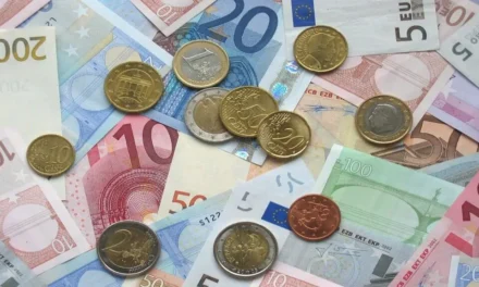 Az EU-ban tavaly csaknem 23 euró volt az átlagos órabér