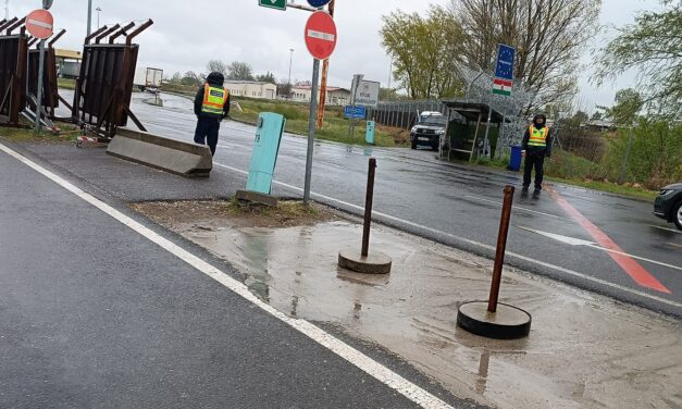 Egy órát állt az átkelés, most megindult a forgalom a határátkelőhelyeken