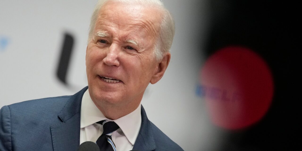Véget ért a vizsgálat a Joe Biden amerikai elnök titkos dokumentumainak helytelen kezelésével kapcsolatban