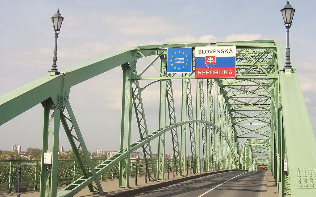 Pozsony ismét meghosszabbította az ideiglenes határellenőrzést a szlovák-magyar határon
