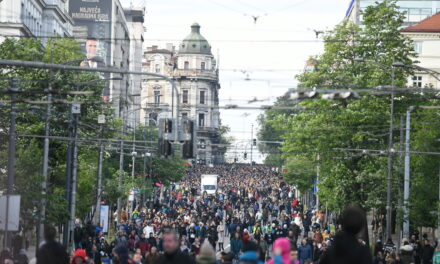 Újabb erőszakellenes tüntetést tart ma este Belgrádban az ellenzék