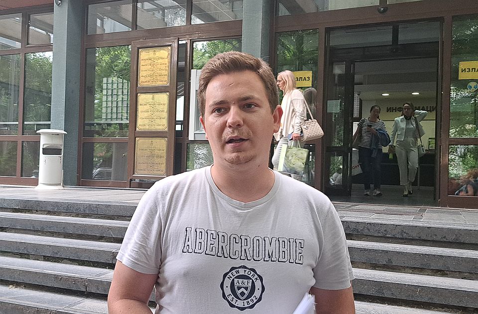 Kiengedték a fogdából a magyarázat nélkül őrizetbe vett újvidéki ellenzéki politikust