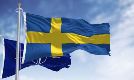 Svédország mielőbbi NATO-felvételét szorgalmazta a brit külügyminiszter