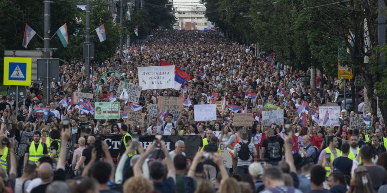 Tüntetésre hívja a belgrádiakat az ellenzék