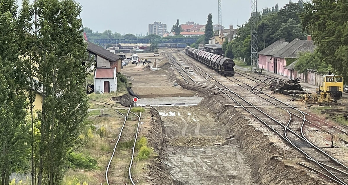 Klubrádió: Kínkeservesen halad a Budapest-Belgrád vasútvonal építésének magyarországi szakasza