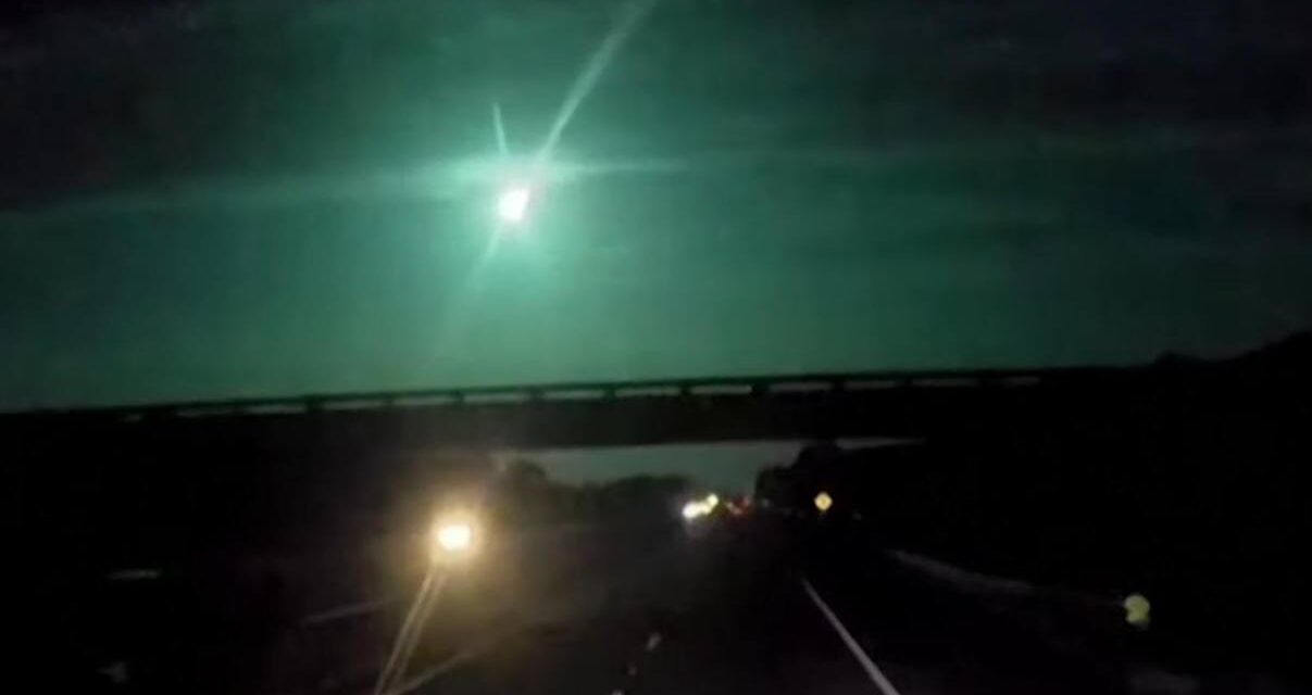 Tűzgömb világította meg az eget az Egyesült Államok fölött (Videó)