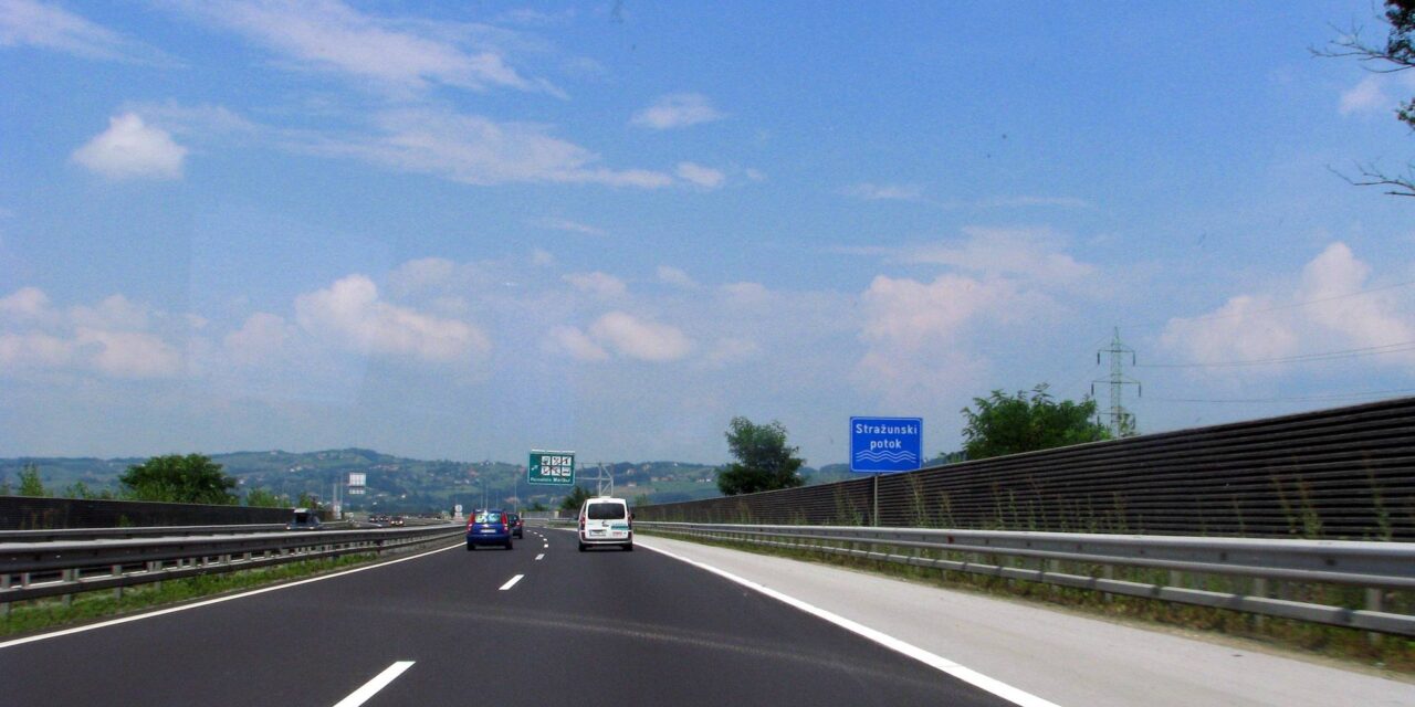 Közlekedési tudnivalók Szlovéniában