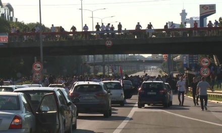 Vesić: Az autópálya blokádja több mint négymillió euró kárt okozott az államkasszának