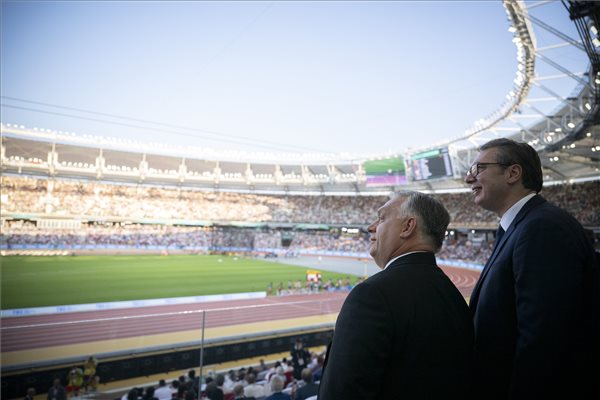 Hétszázmillió dolláros stadionra fáj Vučić foga